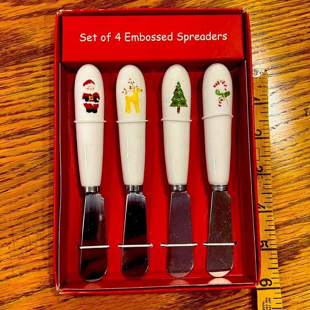 BIA Cordon Bleu embossed spreaders
